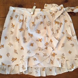 Madewell Silk Meadow Wrap Skirt in Field Bouquet